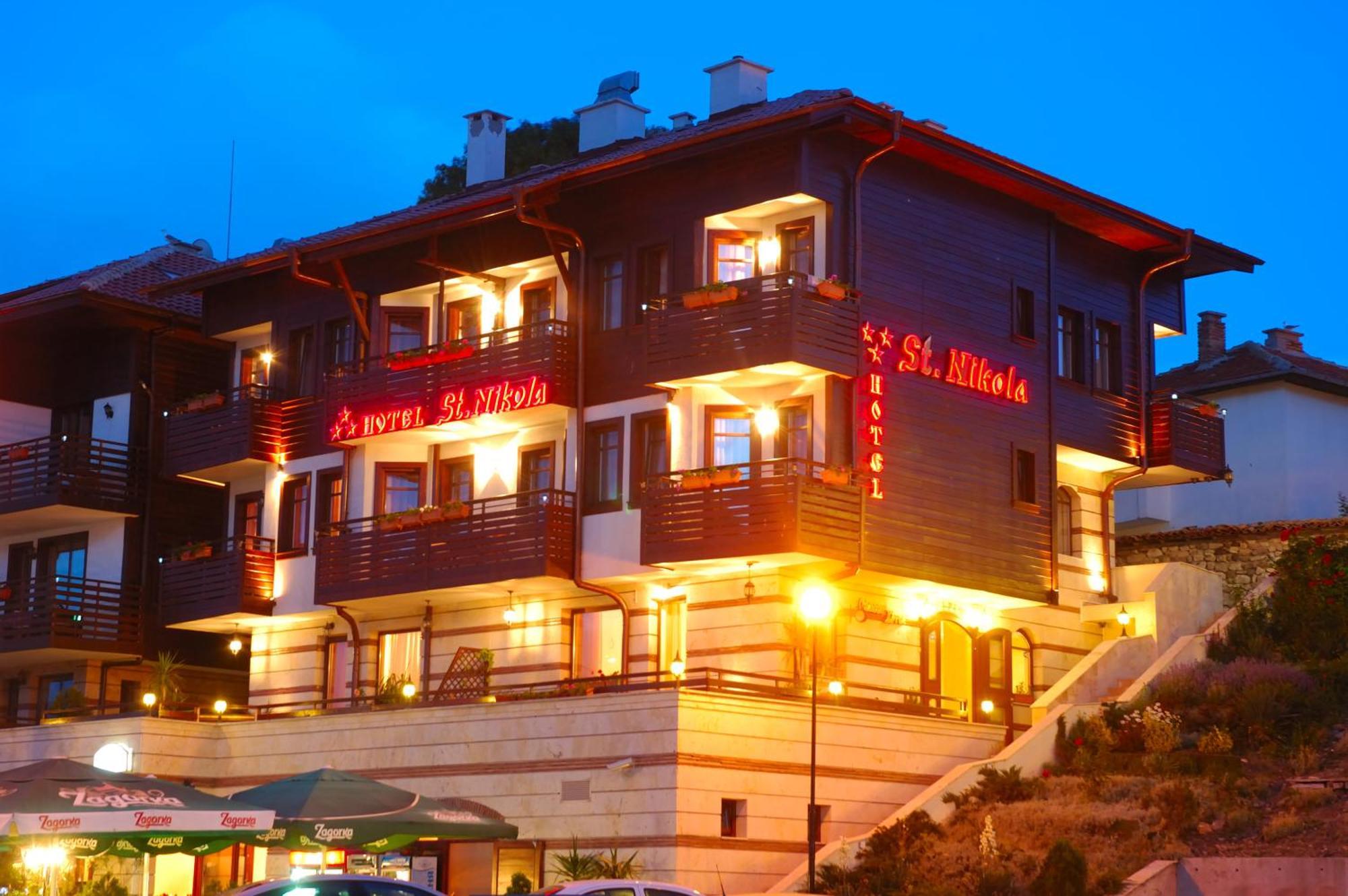 Family Hotel Saint Nikola เนเซบาร์ ภายนอก รูปภาพ